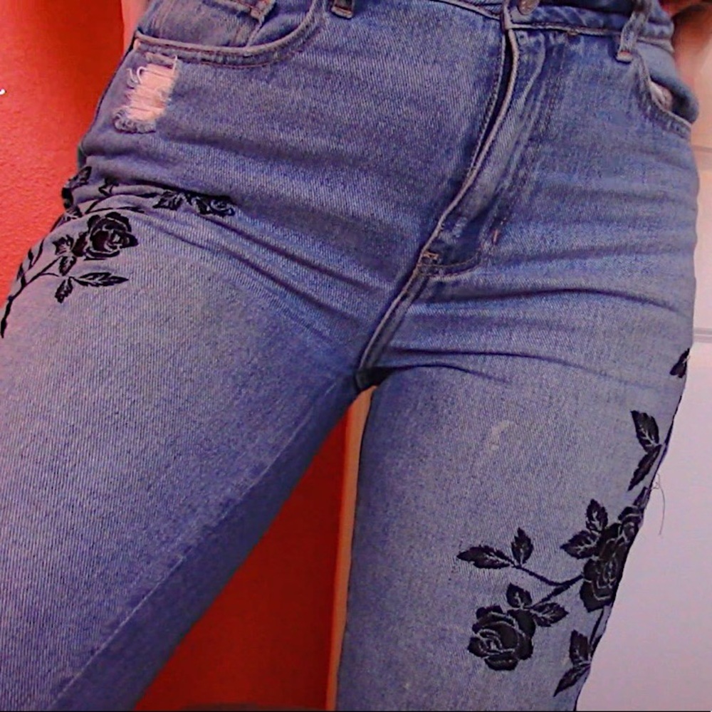 PacSun Light Wash Mom Jeans